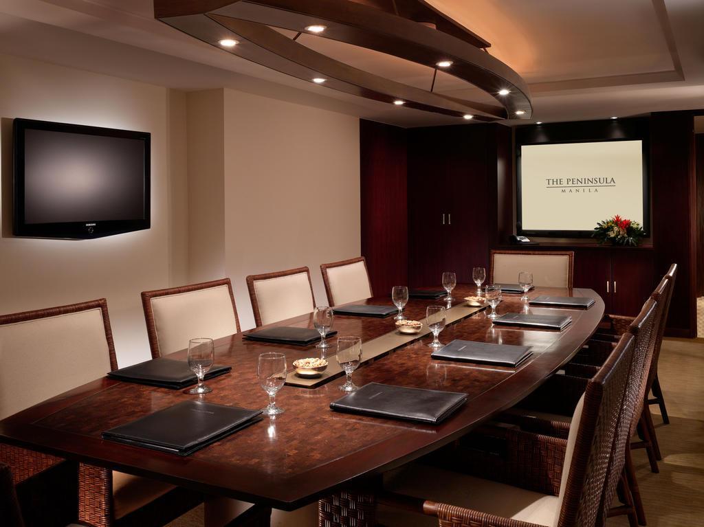 Hotel The Peninsula Manila Makati City Exteriér fotografie A boardroom at The Peninsula, New York