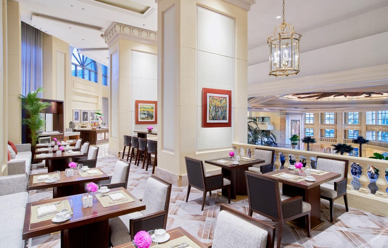 Hotel The Peninsula Manila Makati City Exteriér fotografie The restaurant