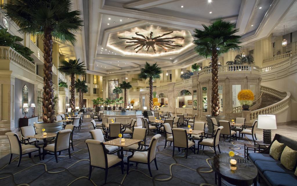 Hotel The Peninsula Manila Makati City Exteriér fotografie The lobby