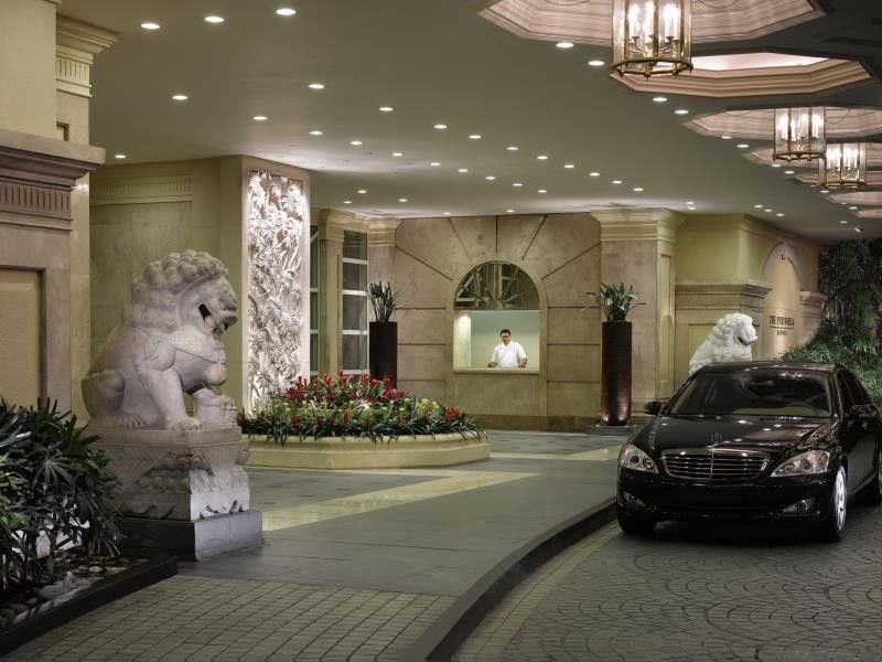 Hotel The Peninsula Manila Makati City Exteriér fotografie The main entrance