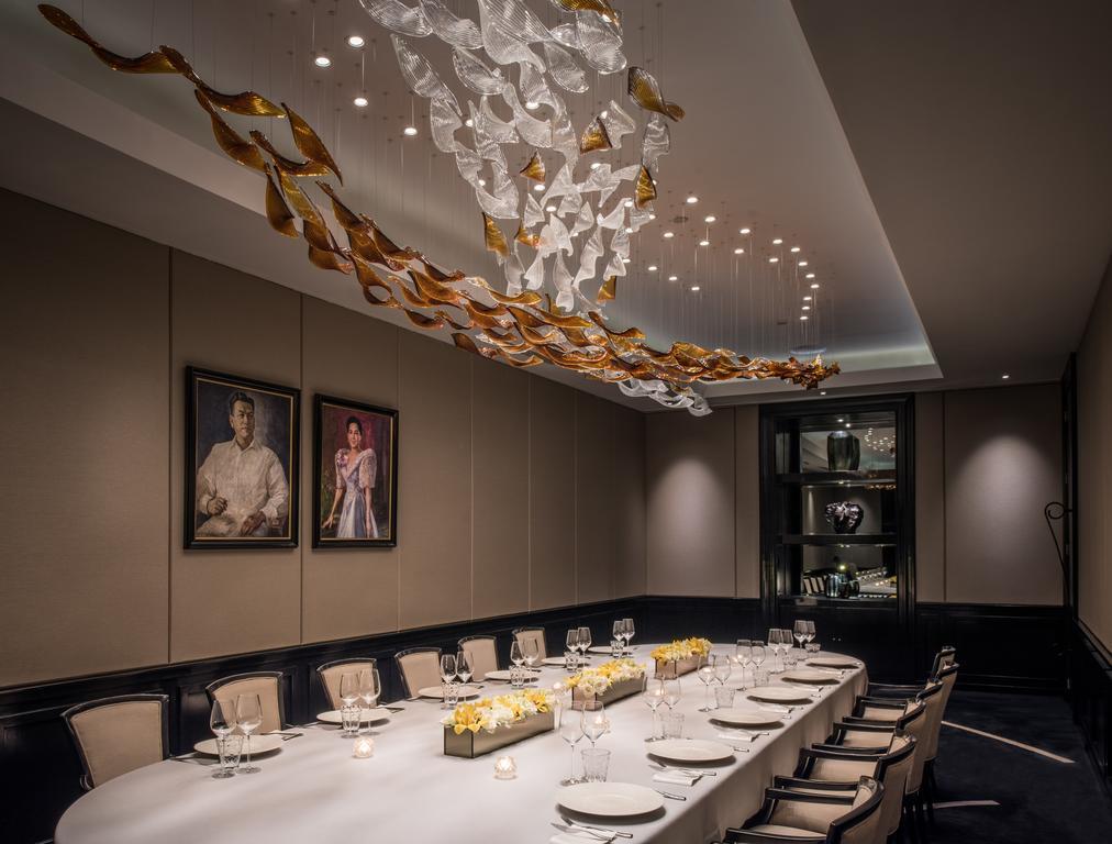 Hotel The Peninsula Manila Makati City Exteriér fotografie The private dining room at the restaurant